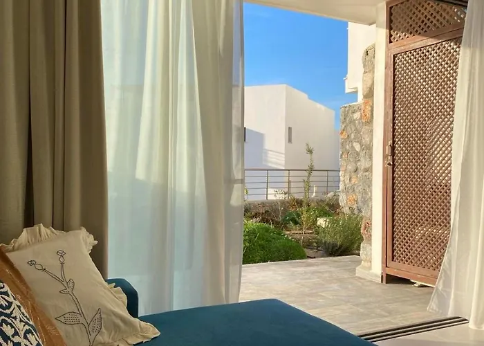 Blue Deja Blue Seaside Appartments 아파트 *