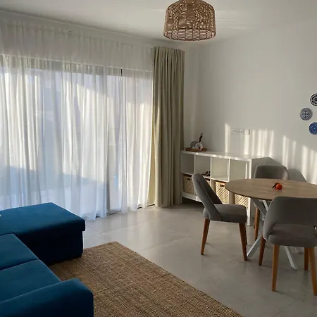 Blue Deja Blue Seaside Appartments דירה Kalogrea