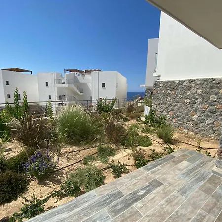 Blue Deja Blue Seaside Appartments דירה