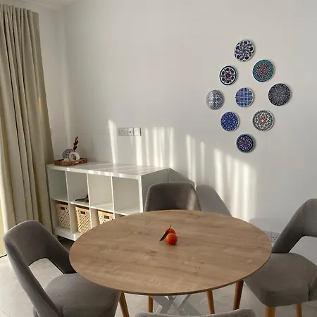 Blue Deja Blue Seaside Appartments דירה